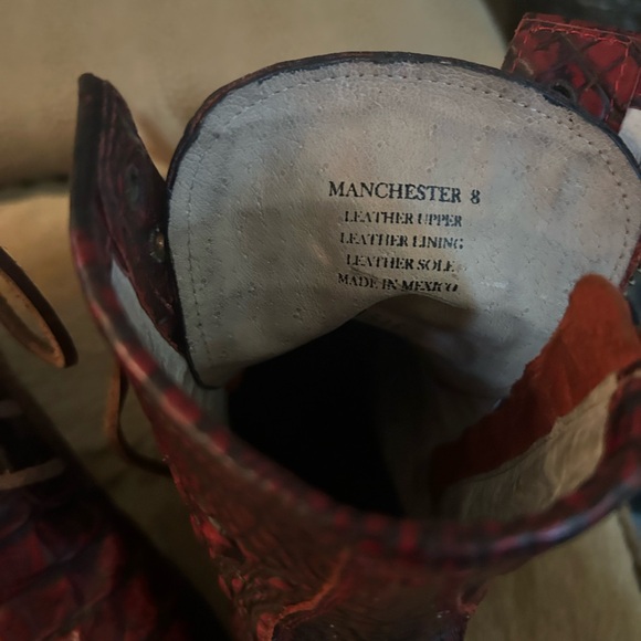 Freebird by Steven Red Croc Manchester 🦄bootie. Size 8. Only worn indoors. - Picture 6 of 6